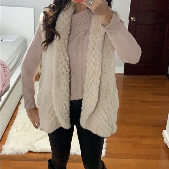 love token Other - Faux fur creme vest